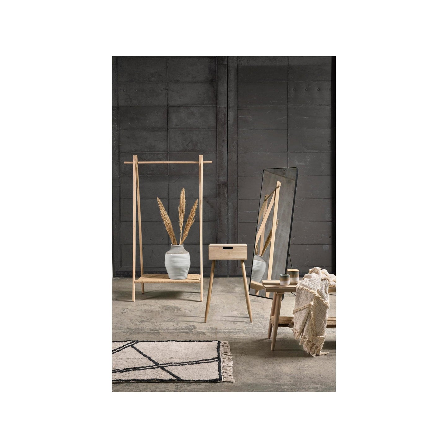 Villa Collection Ebern Sidebord - White washed-Sidebord-Villa Collection-Hyttefeber