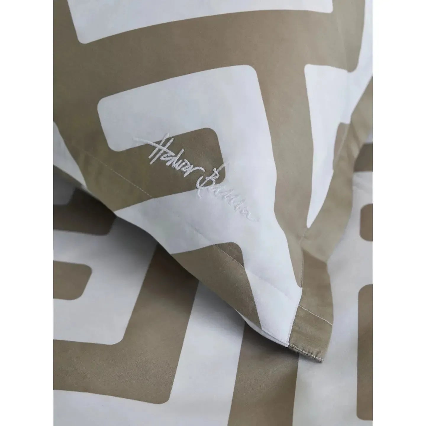 Halvor Bakke - Bedtime Story - sengesett Anura - Beige / pure cashmere-Sengesett-NorviGroup-Hyttefeber