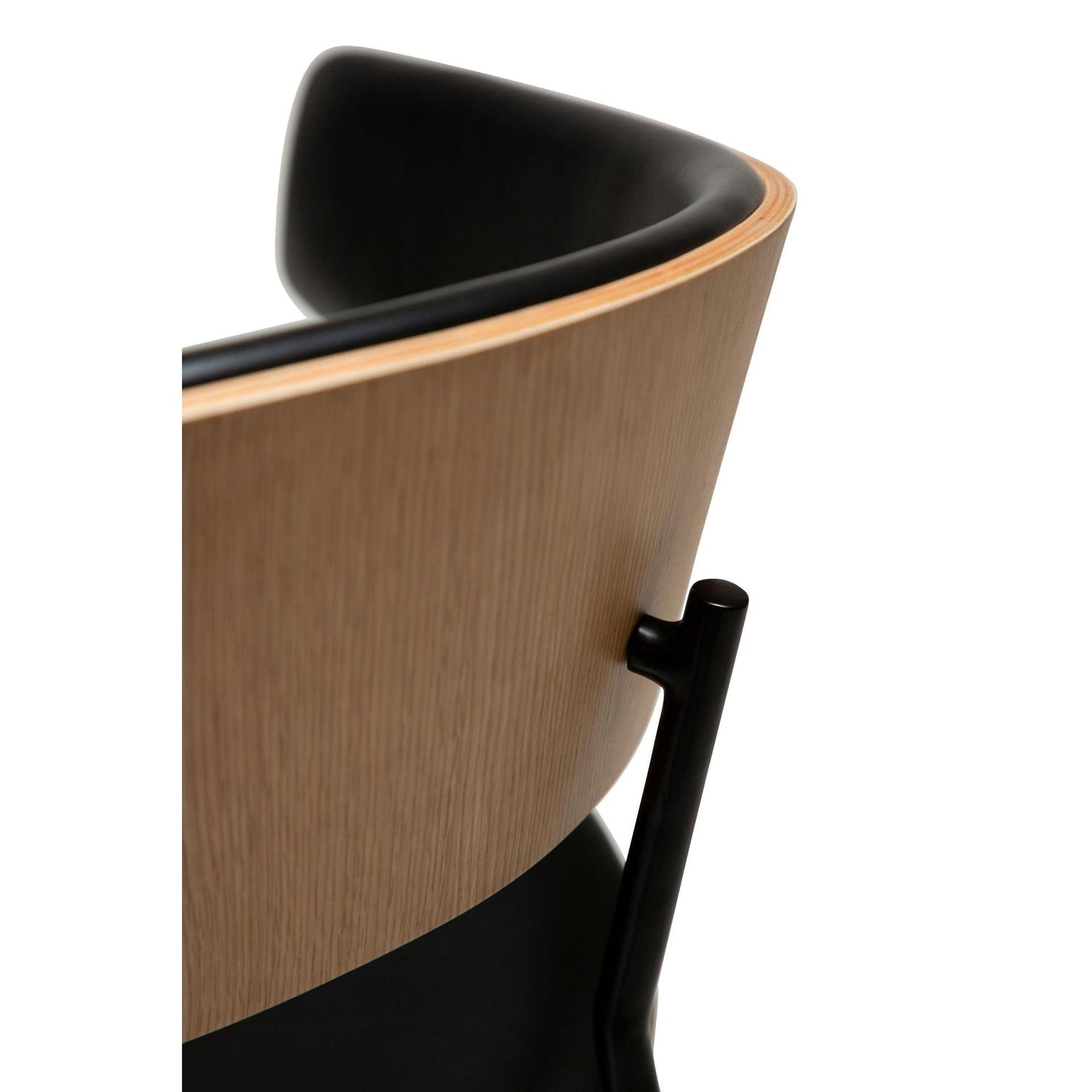 Dan-Form - Crib spisestol i finèr og kunstskinn - 2 stk-Møbler og Bord-Interio-Hyttefeber