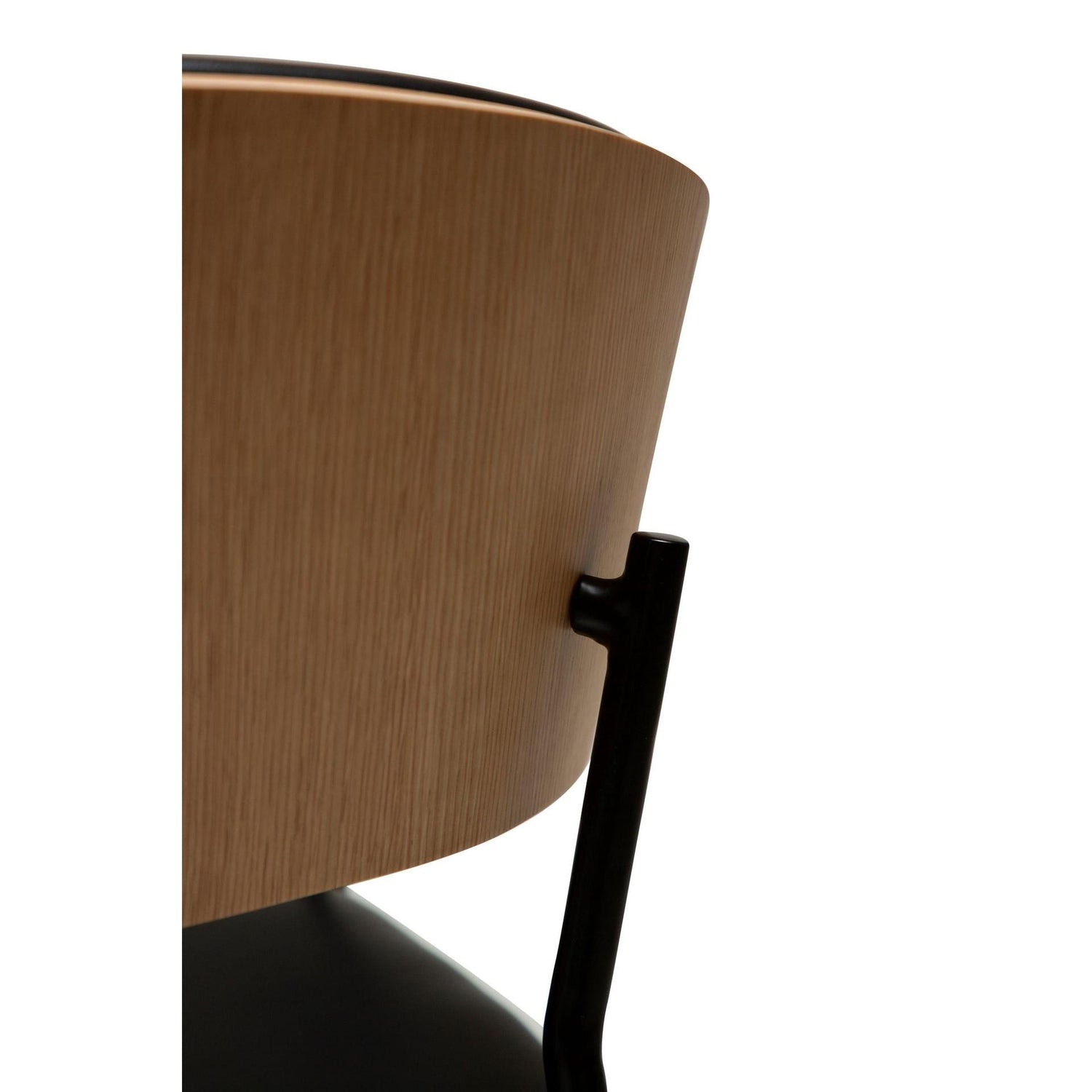 Dan-Form - Crib spisestol i finèr og kunstskinn - 2 stk-Møbler og Bord-Interio-Hyttefeber