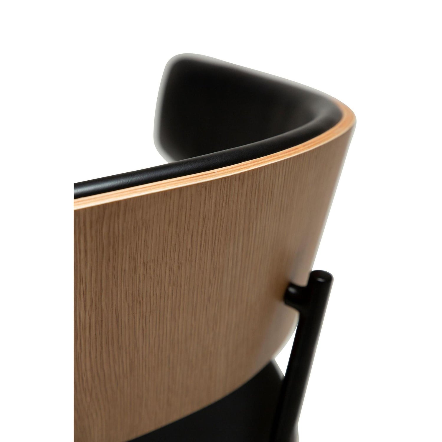 Dan-Form - Crib spisestol i finèr og kunstskinn - 2 stk-Møbler og Bord-Interio-Hyttefeber