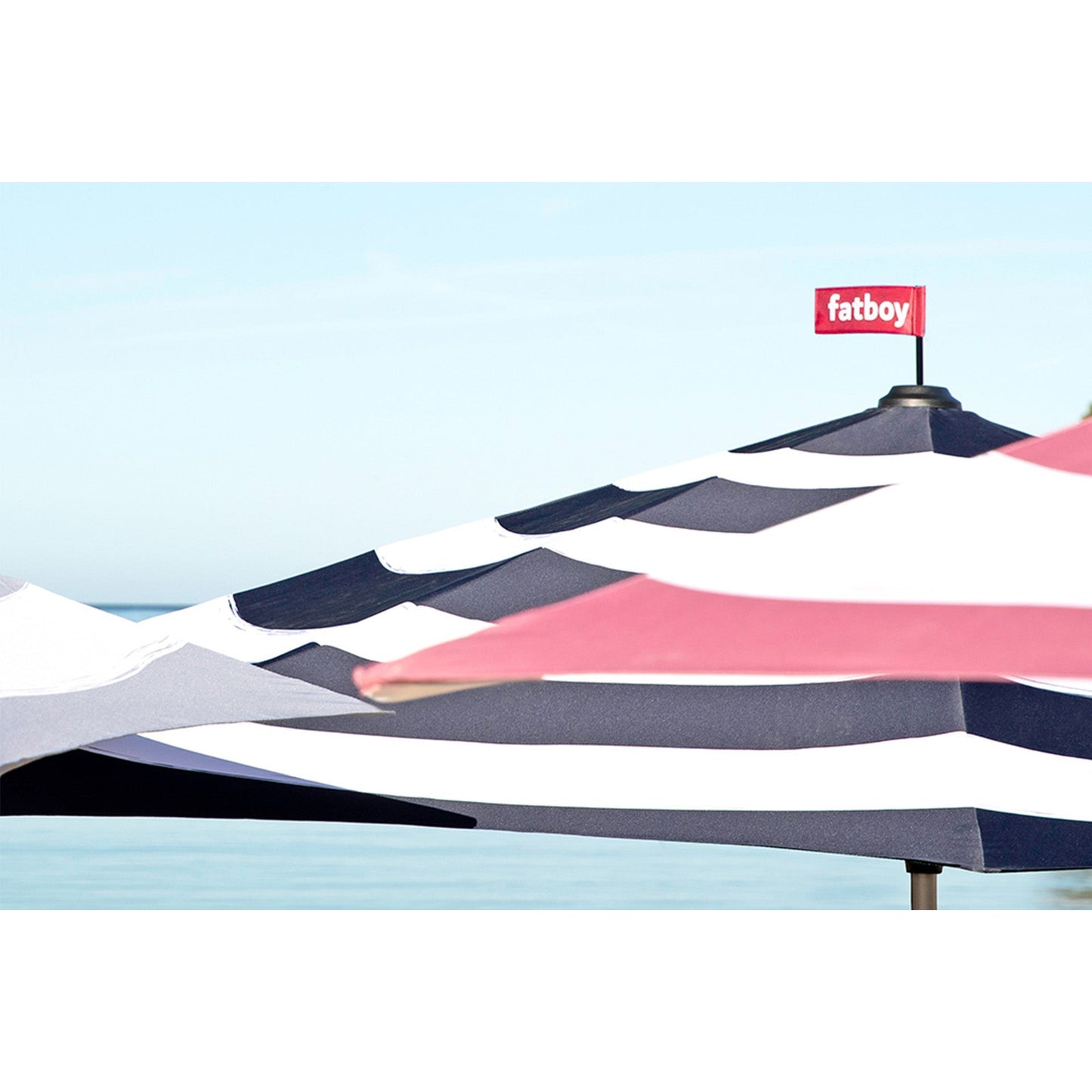 Fatboy® Parasol Ø 350 cm - Stripesol Light Grey-Parasoller-Fatboy-Hyttefeber