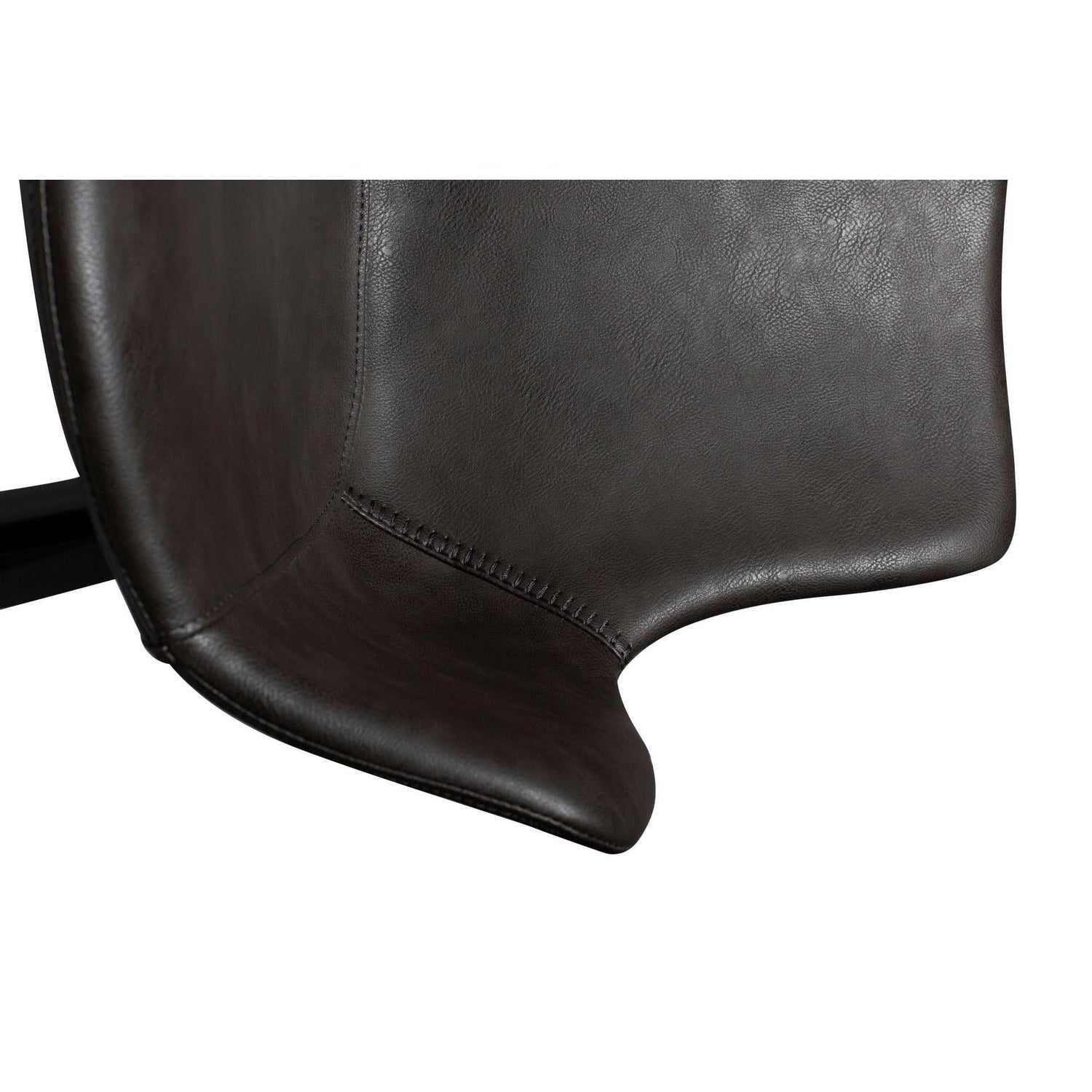 Dan-Form - Hype armstol i kunstskinn - 2 stk-Møbler og Bord-Interio-Hyttefeber