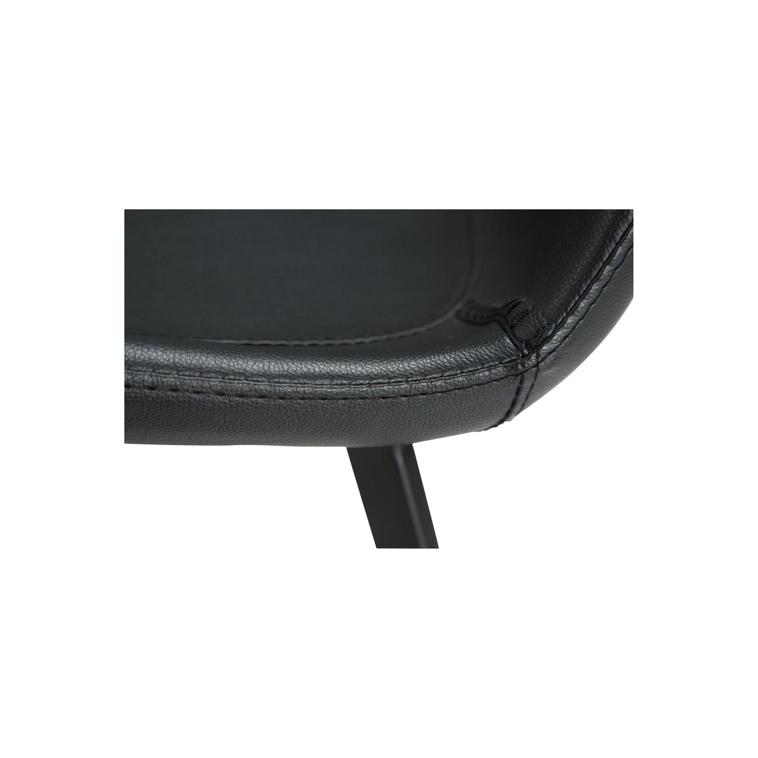 Dan-Form - Hype spisestol i kunstskinn - 2 stk-Møbler og Bord-Interio-Hyttefeber