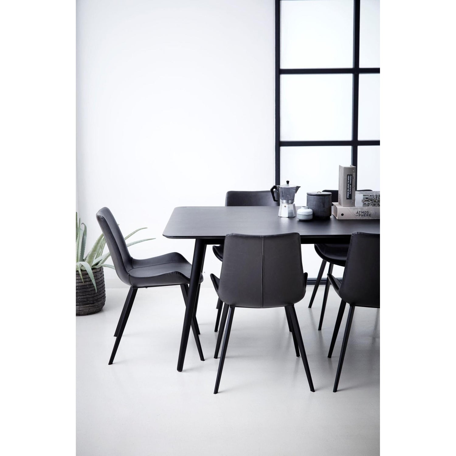 Dan-Form - Hype spisestol i kunstskinn - 2 stk-Møbler og Bord-Interio-Hyttefeber