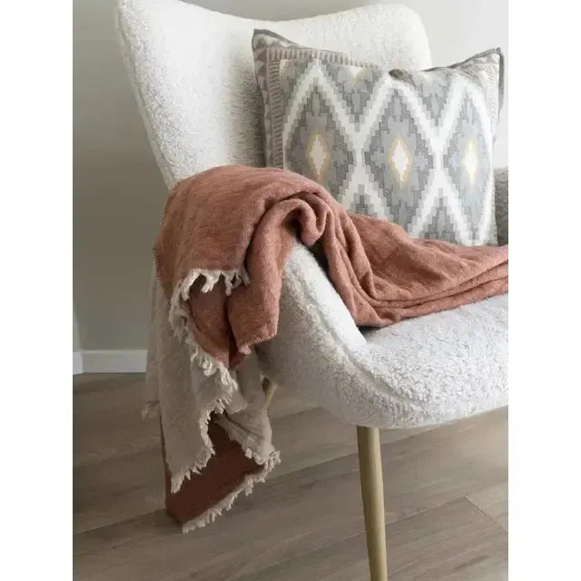Putetrekk - Rebell Leone - Kelim-inspirert - 50x50-Putetrekk-NorviGroup-Hyttefeber
