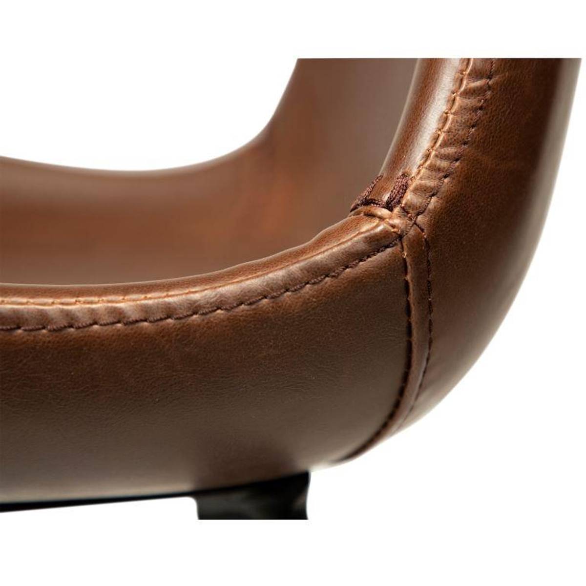 Dan-Form - Hype counterstol/barstol i kunstskinn - 2 stk-Møbler og Bord-Interio-Hyttefeber