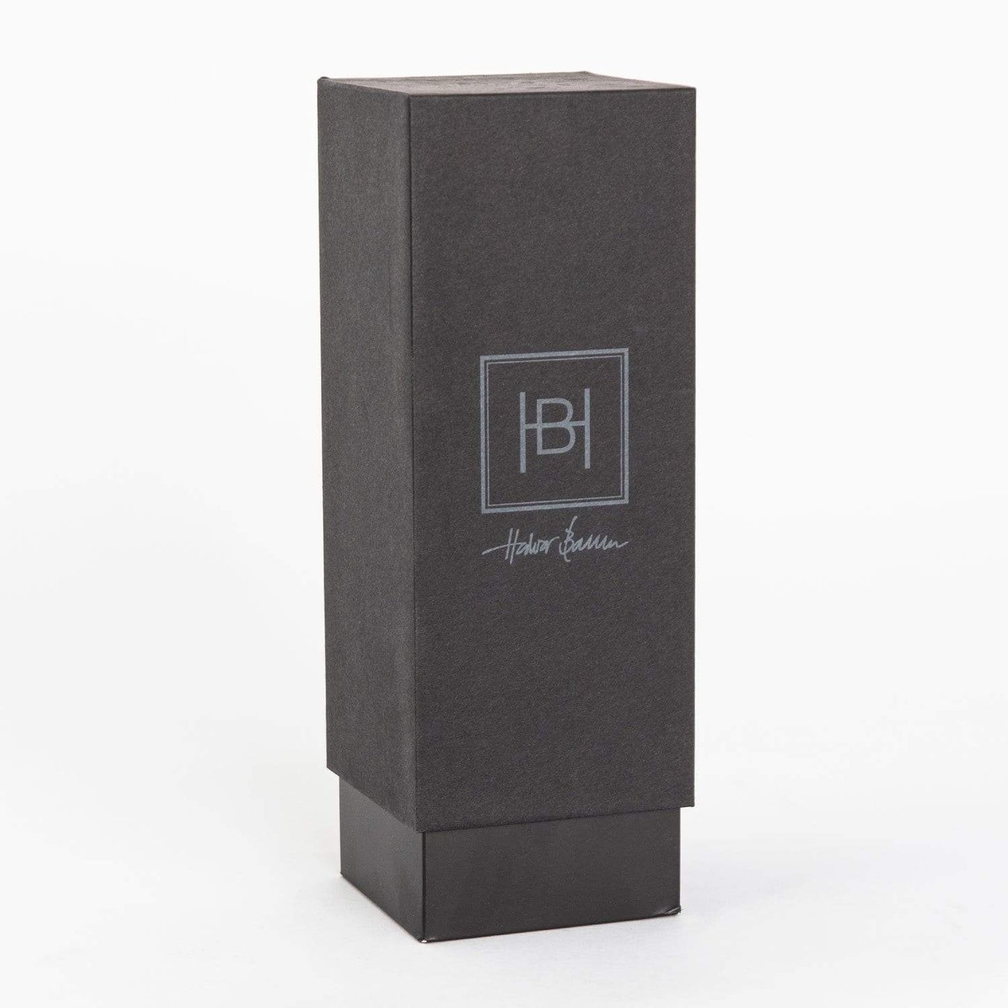 Halvor Bakke: Duftpinner/Diffuser Winter Black i Gaveeske-Belysning-Lama-Hyttefeber