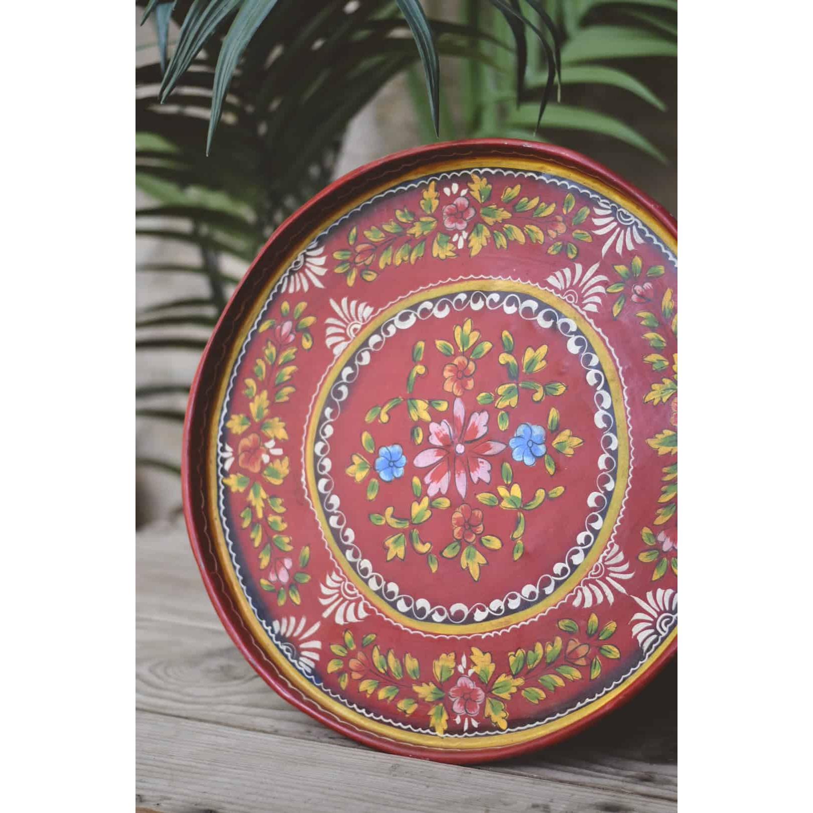 Stort, rundt fat i metall - håndmalt - 55cm-lys-Trend Design-Hyttefeber