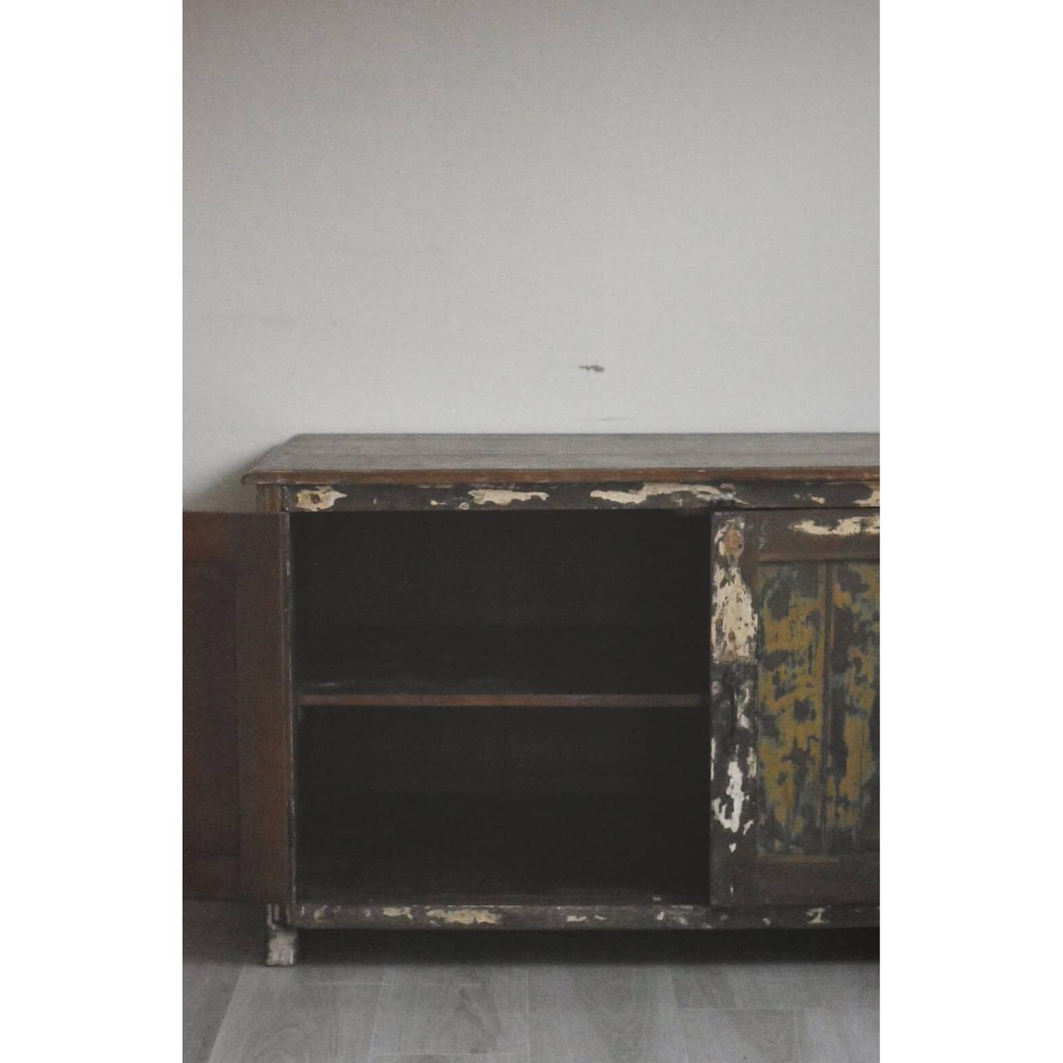 Vintage Skap/Skjenk 136x80x76cm-Møbler og Bord-Trend Design-Hyttefeber