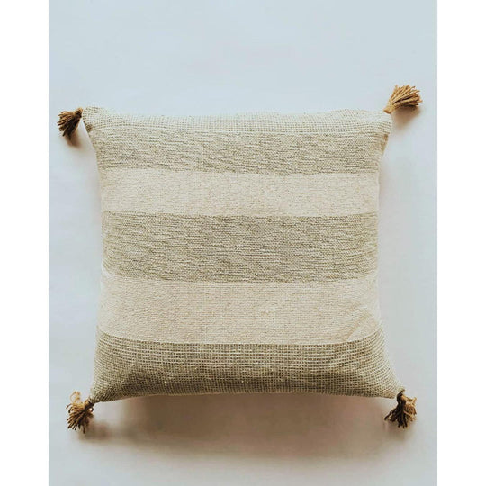 Putetrekk med dusker - grønn og naturhvit - 60x60cm-Putetrekk-Trend Design-Hyttefeber