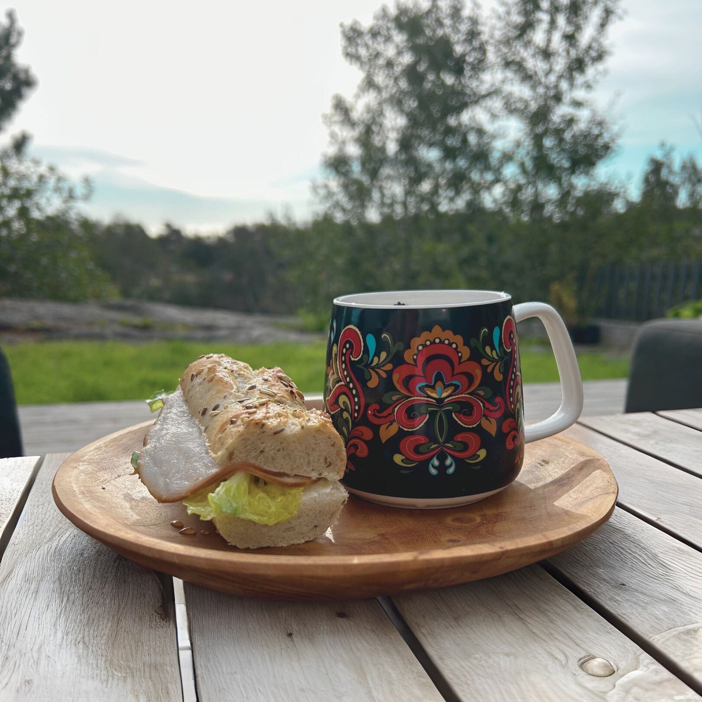Hyggestund Telemark - Pakke med bunadskopp i gaveeske og tretallerken-Hyttefeber-Hyttefeber