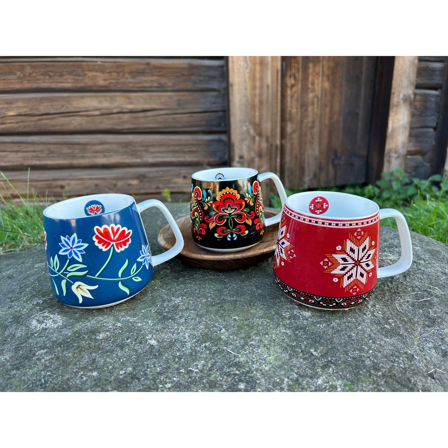 Bunadskopp og gaveeske - Hardangerbunad - 400 ml-Kopp-Norwegian Roots-Hyttefeber