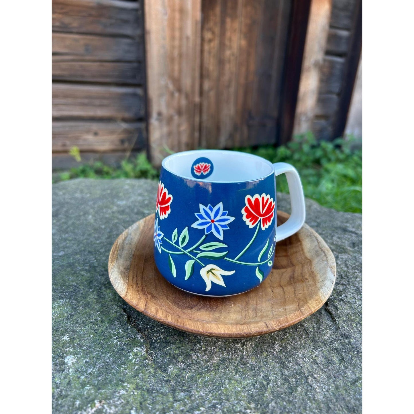 Bunadskopp og gaveeske - Nordlandsbunad - 400 ml-Kopp-Norwegian Roots-Hyttefeber