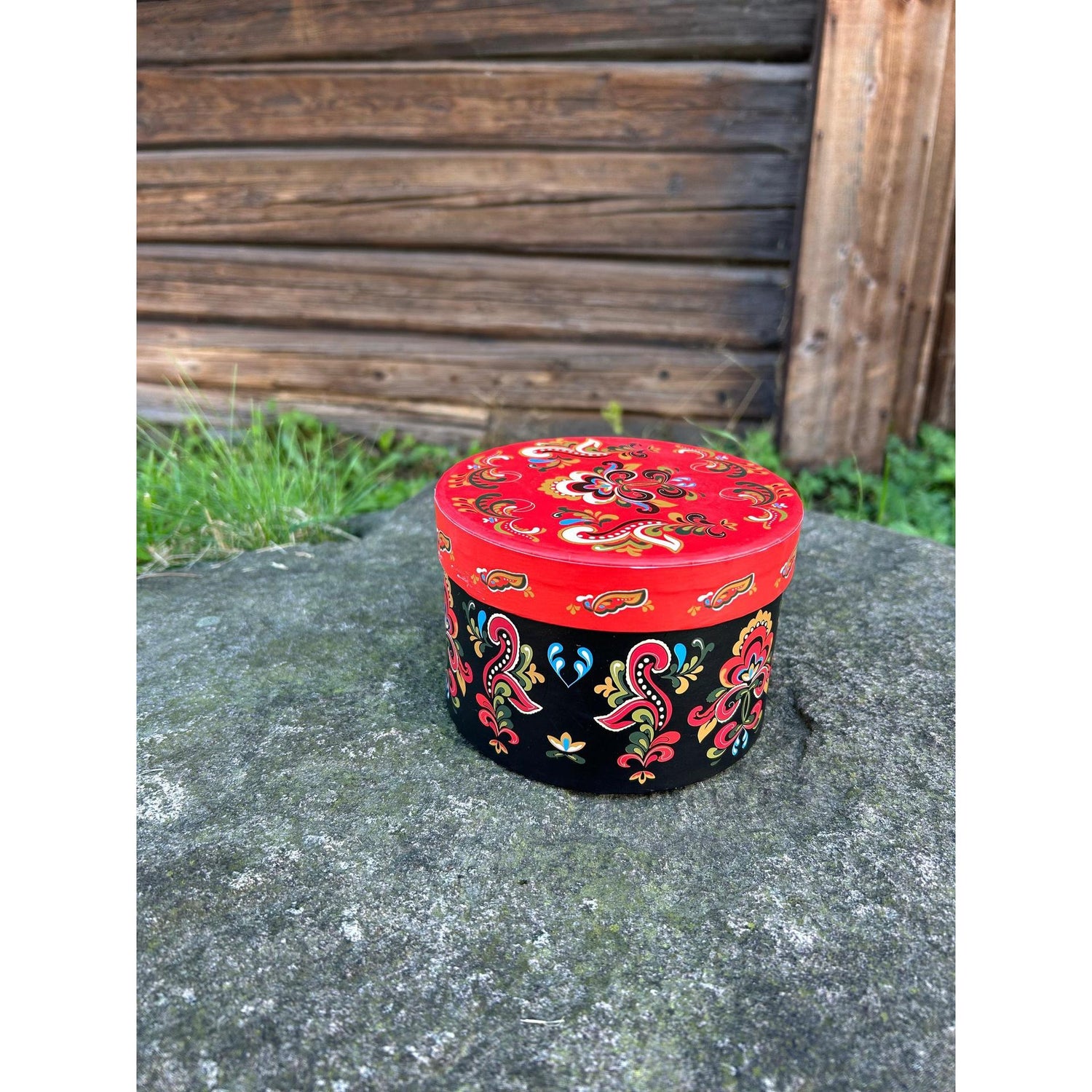 Bunadskopp og gaveeske - Telemarksbunad - 400 ml-Kopp-Norwegian Roots-Hyttefeber