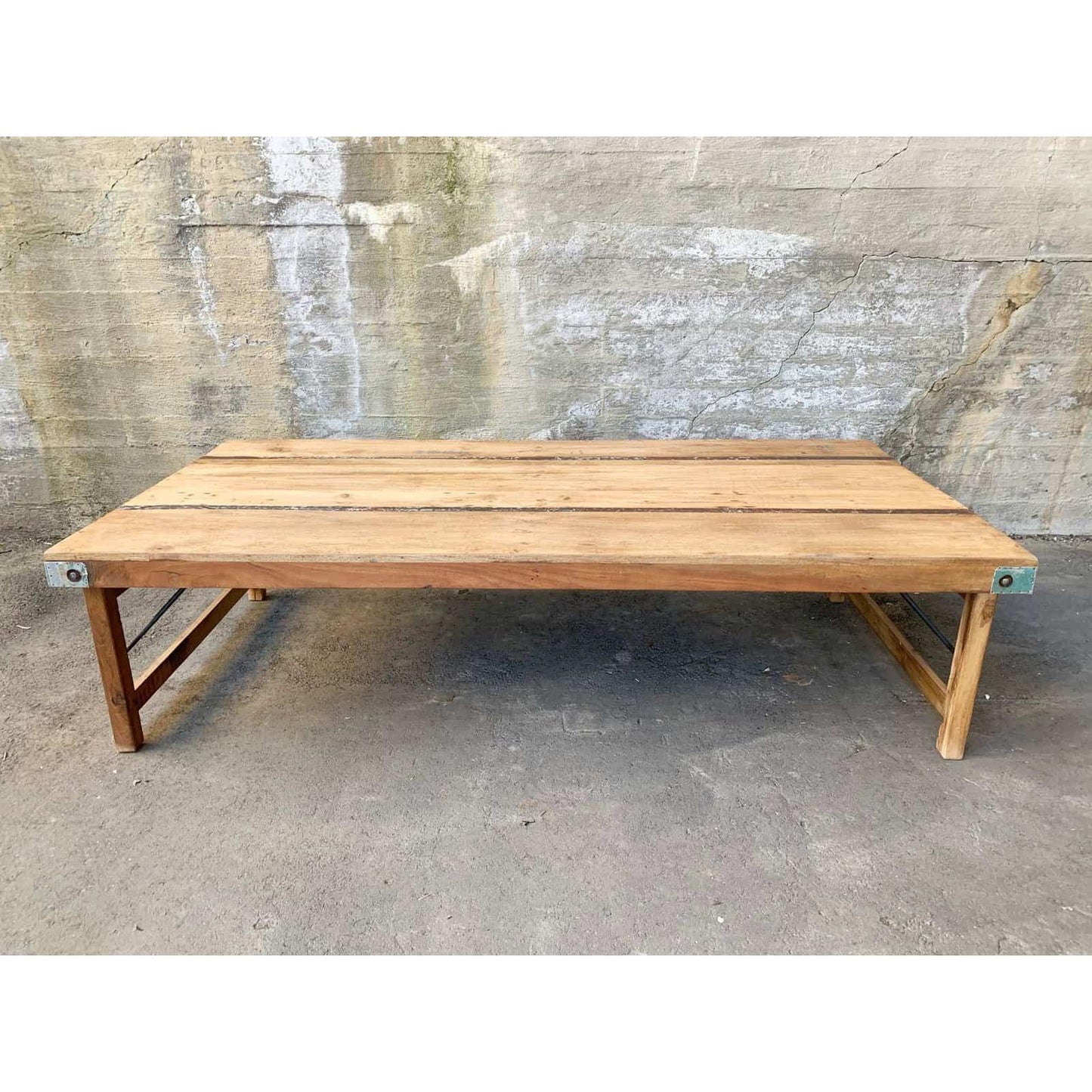 Vintage Trebord med klappbein - 178x88x46cm-Møbler og Bord-Trend Design-Hyttefeber