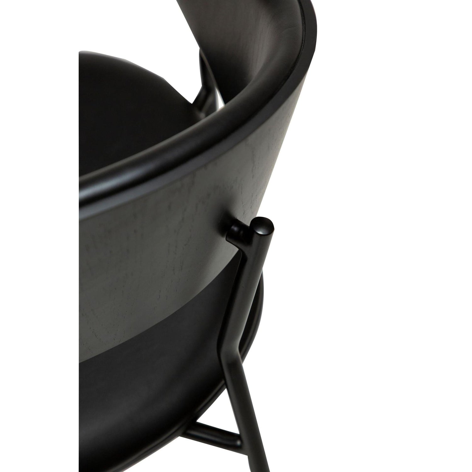 Dan-Form - Crib spisestol i finèr og kunstskinn - 2 stk-Møbler og Bord-Interio-Hyttefeber