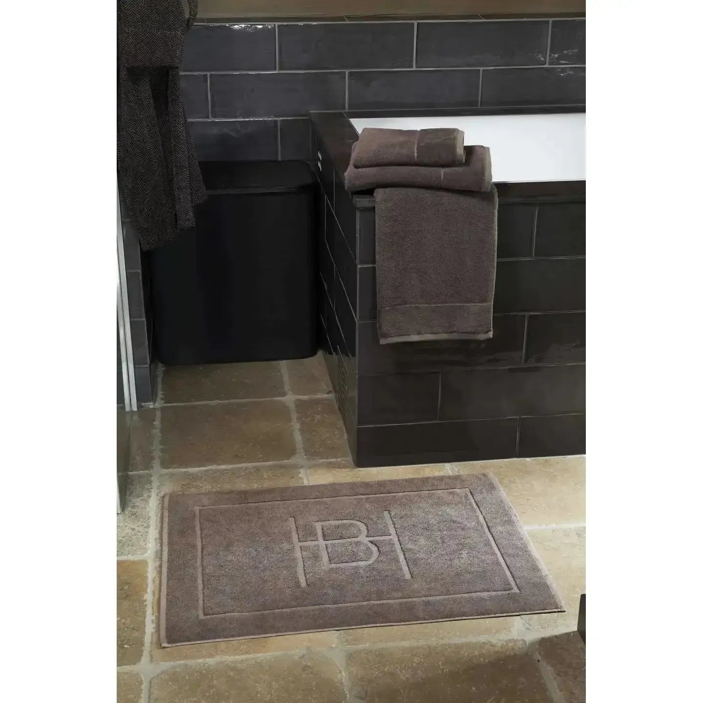 Halvor Bakke - Clifton håndkle - Brun / Muldvarp 100x50-Kjøkkenhåndklær-NorviGroup-Hyttefeber