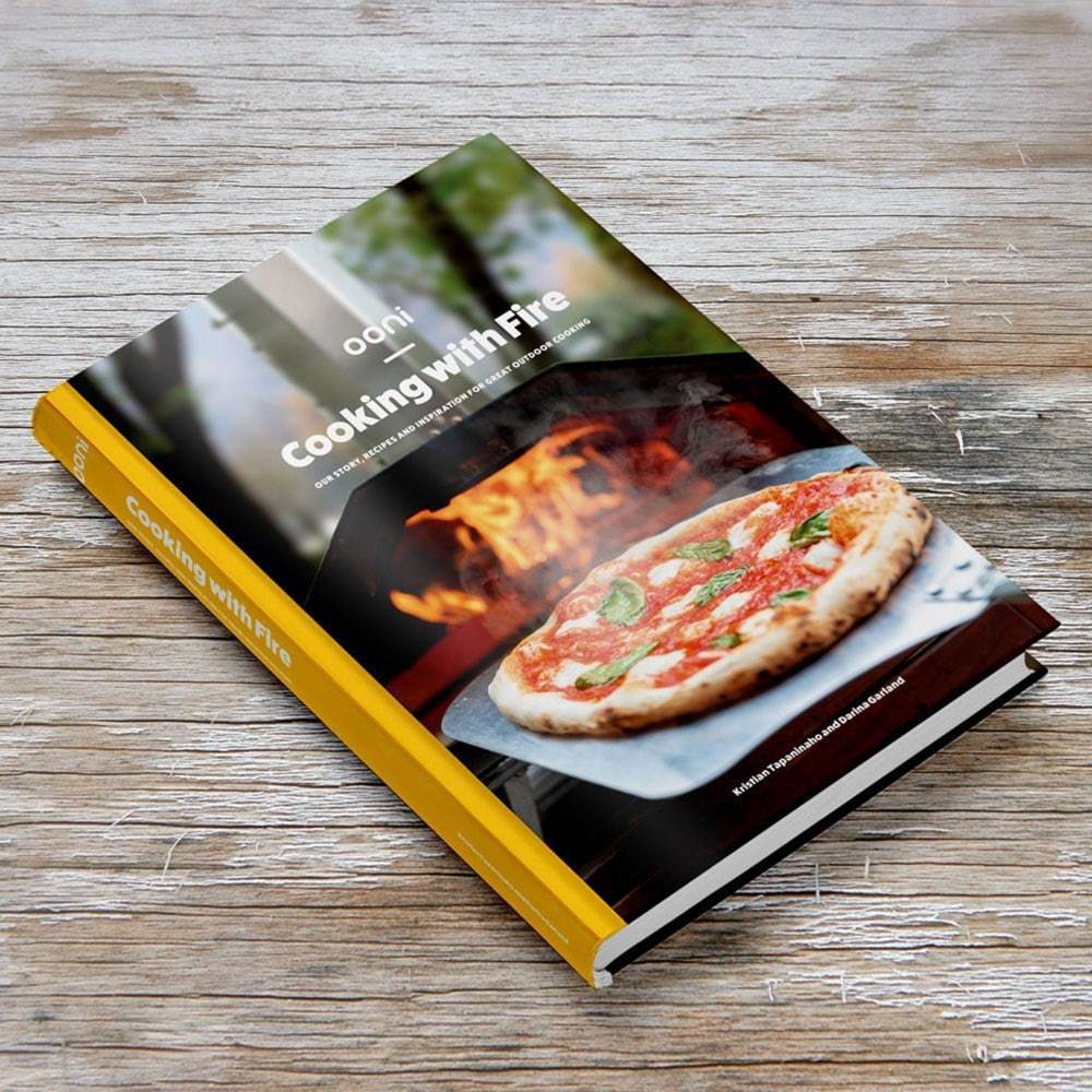 Kokebok: Cooking With Fire-Bøker-Ooni-Hyttefeber