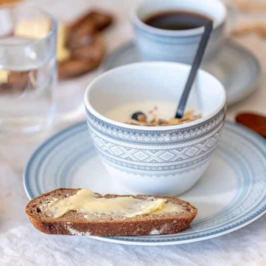 Liten skål - kopp uten hank 45cl "Cafe Au Lait" BLÅ m/gaveeske - MARIUS-Porsgrunds Porselænsfabrik-Hyttefeber