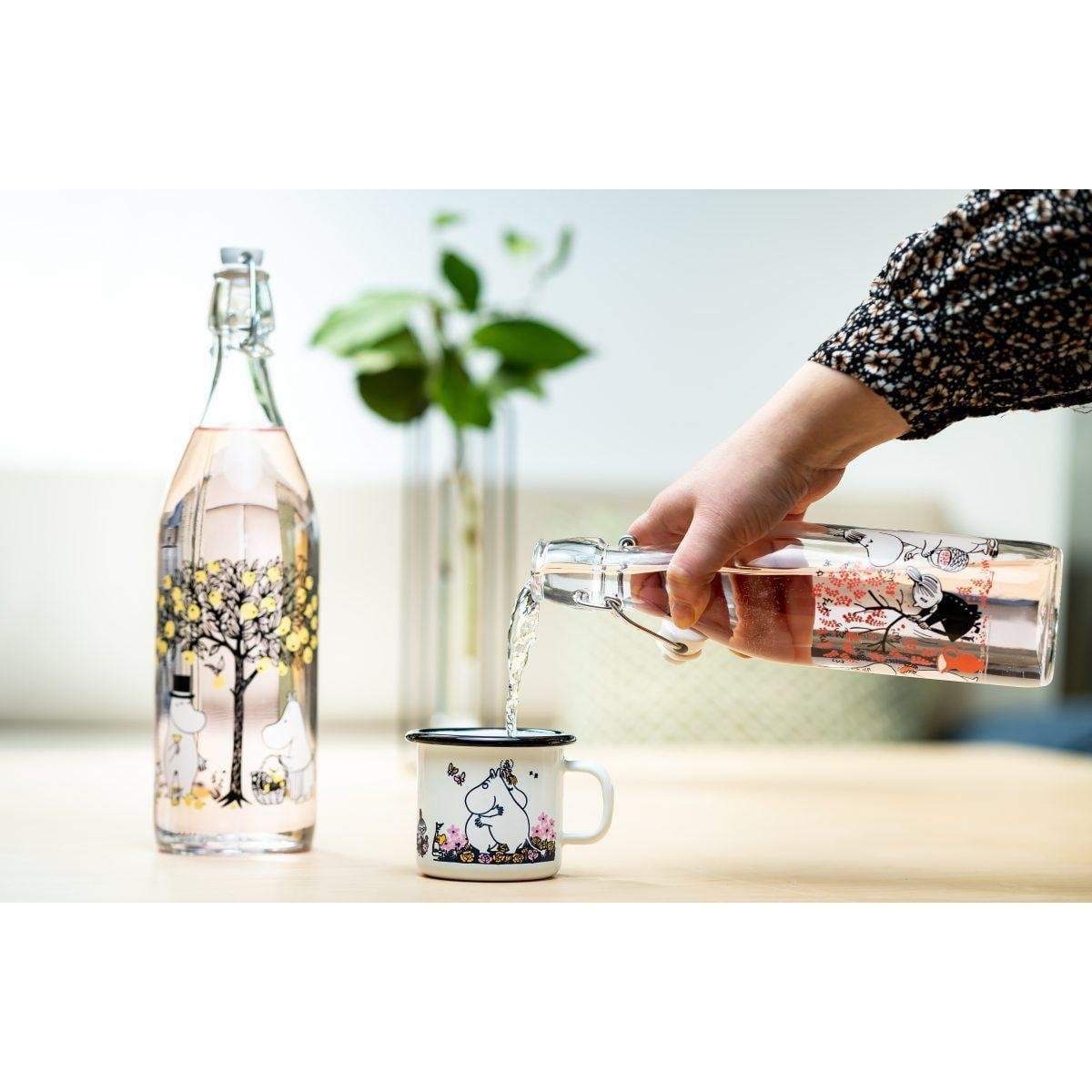 Mummi glassflaske – Apples (1 liter)-Flaske-Inspirasjon Forlag-Hyttefeber